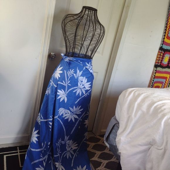 Tropical blue and white tropical palm leaf print wrap skirt one size fits all - Picture 7 of 13